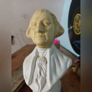 VINTAGE AVON 1972 GEORGE WASHINGTON BUST & U.S. CAPITOL AFTER SHAVE BOTTLE  6 OZ